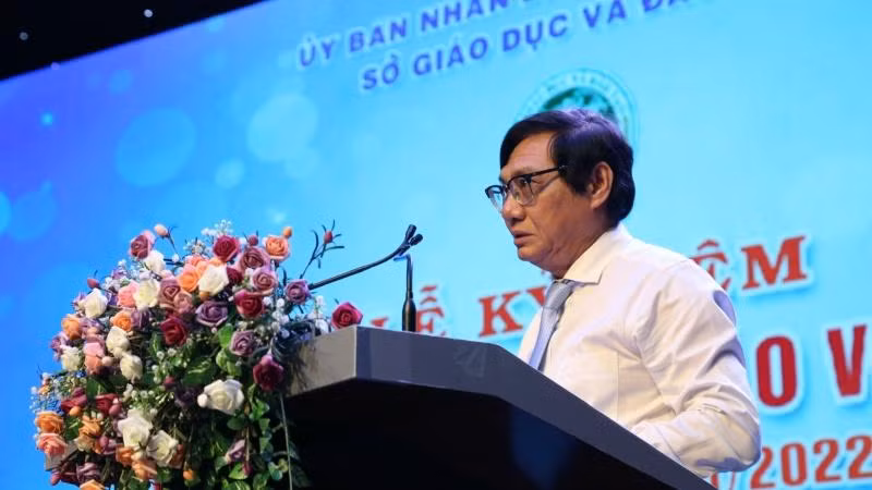 Phó Chủ tịch Ủy ban nhân dân tỉnh Đồng Nai Nguyễn Sơn Hùng phát biểu tại buổi lễ.