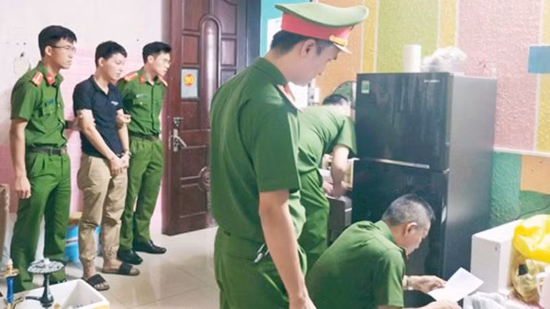 Công an khám xét nơi ở của đối tượng Bùi Nguyên Thái Ngọc