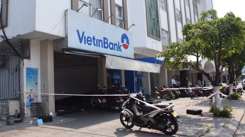 Hiện trường vụ cướp ngân hàng.