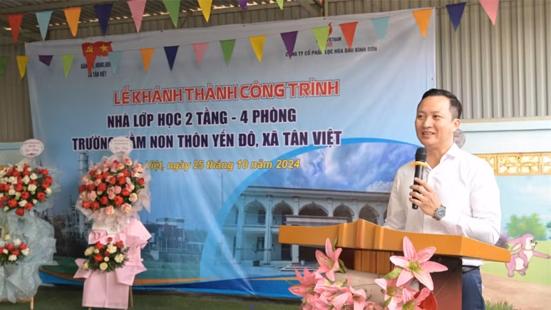 Ông Phạm Minh Nghĩa, Phó Tổng giám đốc BSR phát biểu tại lễ khánh thành.