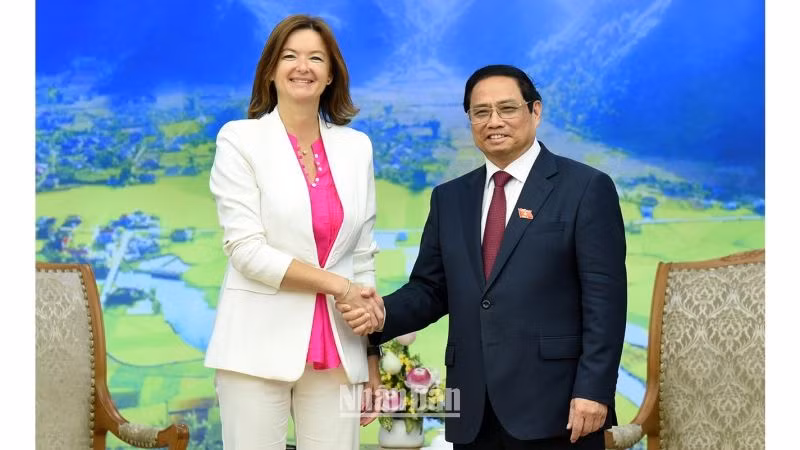 Thủ tướng Chính phủ Phạm Minh Chính đón Phó Thủ tướng, Bộ trưởng Ngoại giao và các vấn đề châu Âu Cộng hòa Slovenia Tanja Fajon.