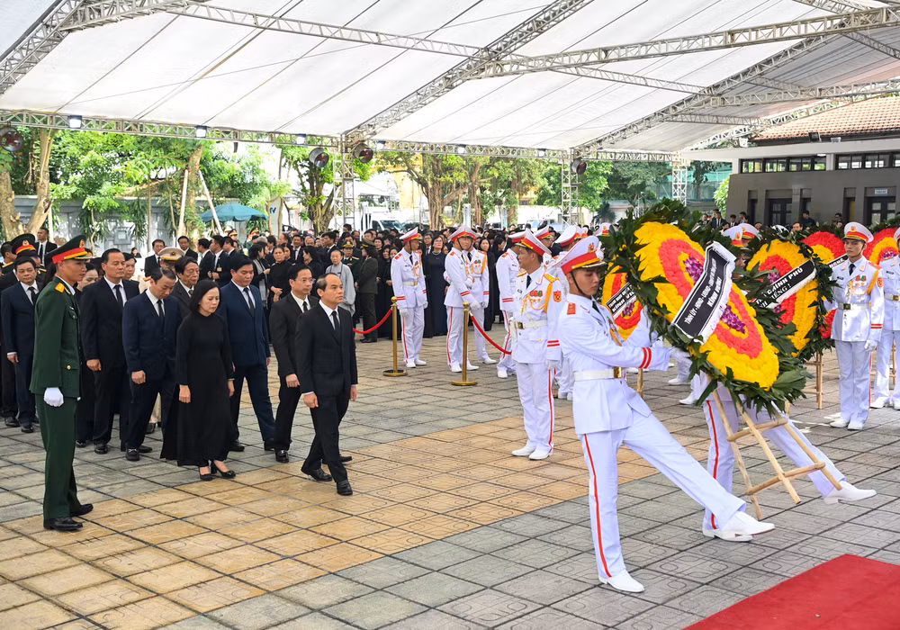 Đoàn Lạng Sơn viếng Tổng Bí thư Nguyễn Phú Trọng.