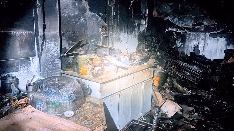 Hiện trường vụ cháy tại khu bếp tầng 1 ngôi nhà. Hiện trường vụ cháy tại khu bếp tầng 1 ngôi nhà.