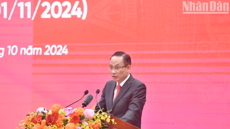 Đồng chí Lê Hoài Trung, Bí thư Trung ương Đảng, Trưởng Ban Đối ngoại Trung ương phát biểu tại Lễ kỷ niệm. (Ảnh: Đăng Khoa)