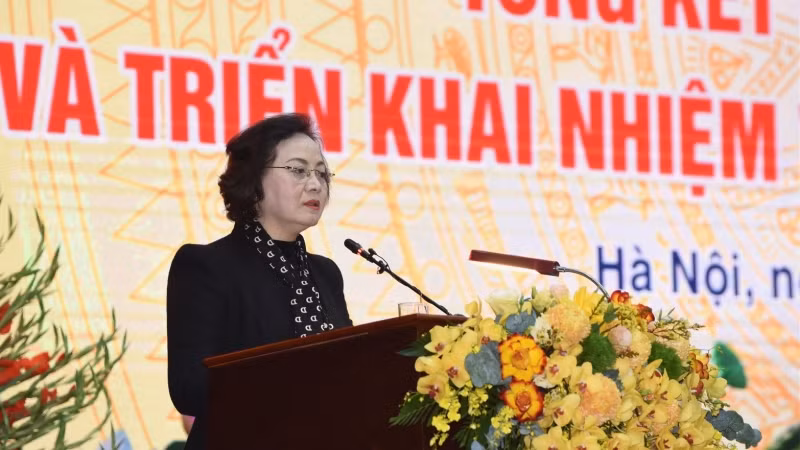 Bộ trưởng Nội vụ Phạm Thị Thanh Trà phát biểu khai mạc hội nghị. (Ảnh: TRẦN HẢI) Bộ trưởng Nội vụ Phạm Thị Thanh Trà phát biểu khai mạc hội nghị. (Ảnh: TRẦN HẢI)