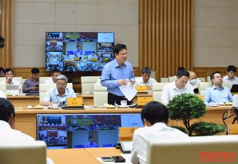 Đại diện lãnh đạo Bộ Giáo dục và Đào tạo phát biểu. (Ảnh: Trần Hải)