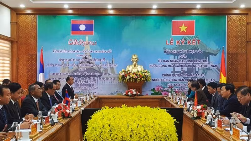 Quang cảnh buổi Lễ ký kết.