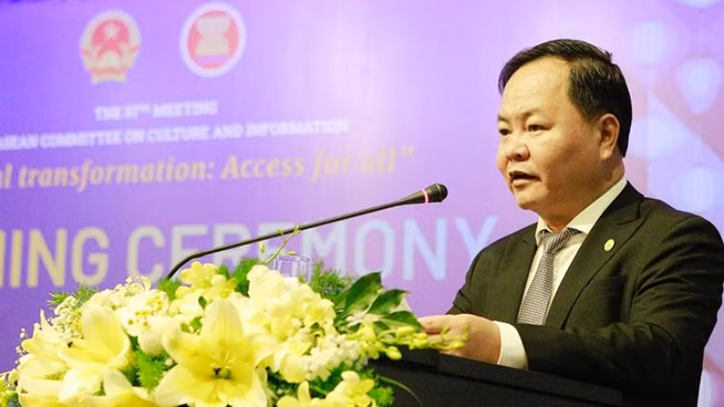 Phó Chủ tịch Ủy ban nhân dân tỉnh Quảng Nam Nguyễn Hồng Quang phát biểu tại Hội nghị.