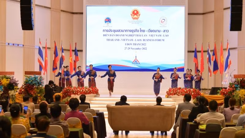 Các đại biểu tại Diễn đàn.