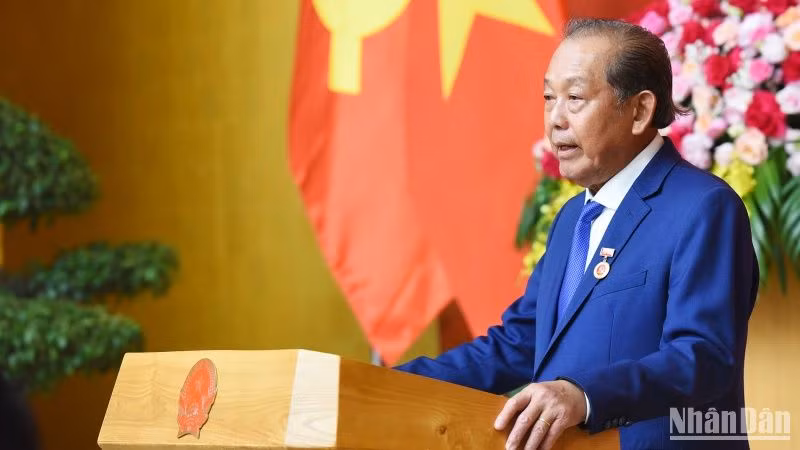 Đồng chí Trương Hòa Bình nguyên Ủy viên Bộ Chính trị, nguyên Phó Thủ tướng thường trực Chính phủ phát biểu.