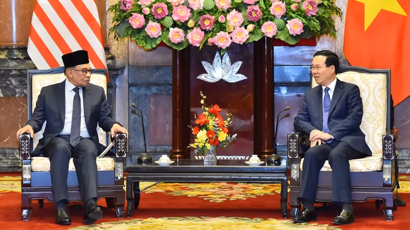 Chủ tịch nước Võ Văn Thưởng tiếp Thủ tướng Malaysia Anwar Ibrahim tại Phủ Chủ tịch.