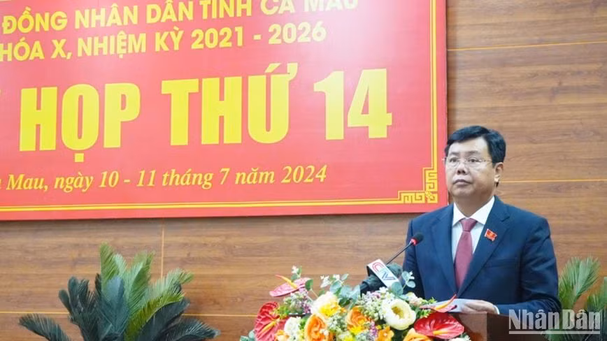 Ủy viên Trung ương Đảng, Bí thư Tỉnh ủy, Chủ tịch Hội đồng nhân dân tỉnh Cà Mau Nguyễn Tiến Hải phát biểu bế mạc kỳ họp.