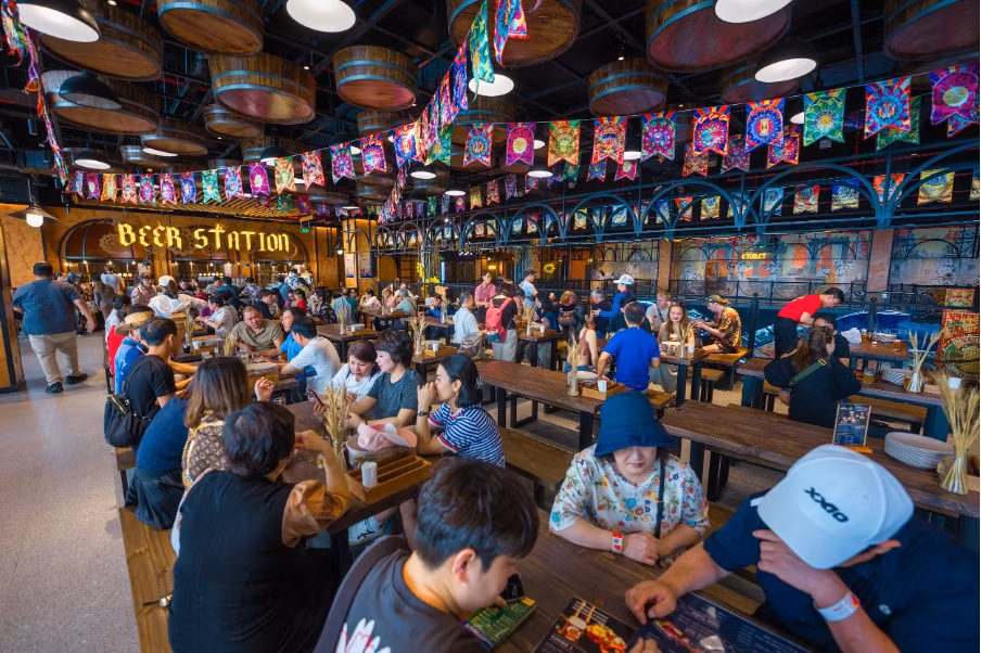 Không gian hoành tráng bên trong xưởng bia thủ công Bà Nà. Không gian hoành tráng bên trong xưởng bia thủ công Bà Nà.