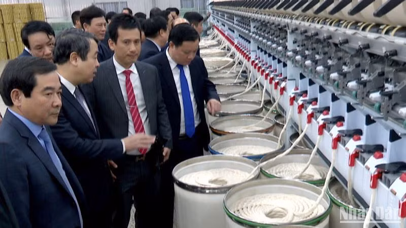 Tỉnh Thái Bình huy động các cơ sở công nghiệp, nhất là công nghiệp nông thôn đối ứng vốn để thực hiện đổi mới công nghệ cũng như các hoạt động khuyến công .