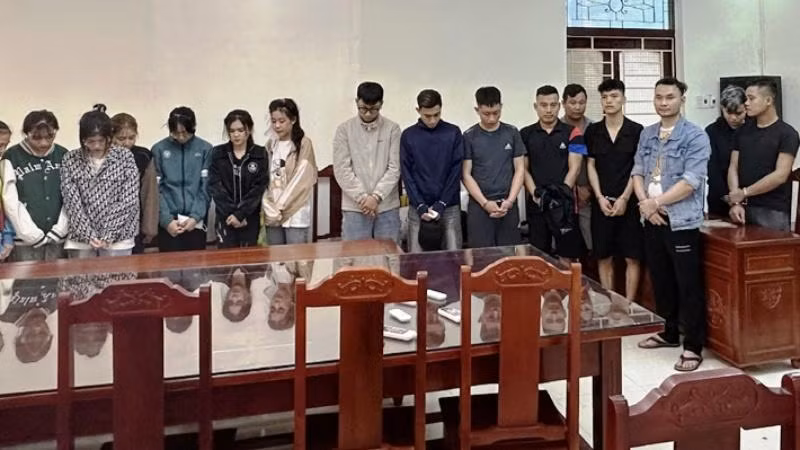 Các đối tượng tổ chức, sử dụng ma túy trái phép.