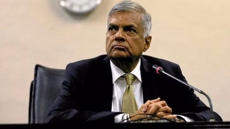 Thủ tướng Sri Lanka Ranil Wickremesinghe dự một cuộc họp báo ở thủ đô Colombo hồi năm 2018. (Ảnh: Reuters)