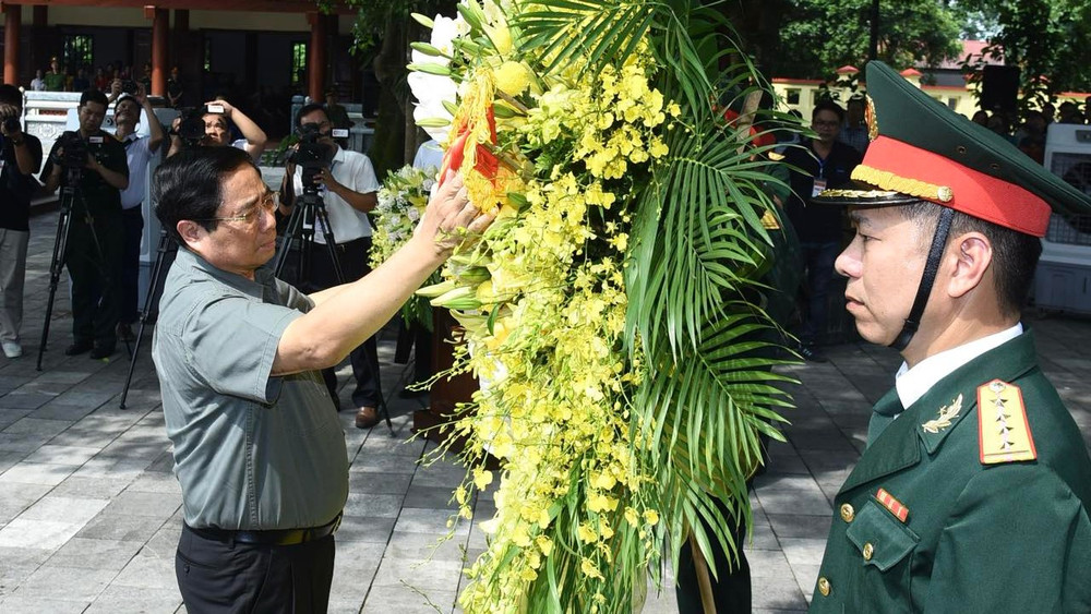 Thủ tướng Phạm Minh Chính chuẩn bị dâng hoa tại Khu Di tích quốc gia 27/7.