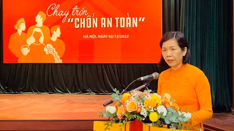 Phó Chủ tịch Hội Liên hiệp Phụ nữ Việt Nam Nguyễn Thị Minh Hương phát biểu tại chương trình.