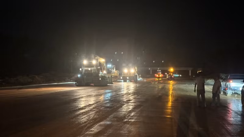 Các đơn vị nhà thầu huy động nhân lực, phương tiện thi công cao tốc Dầu Giây-Phan Thiết.