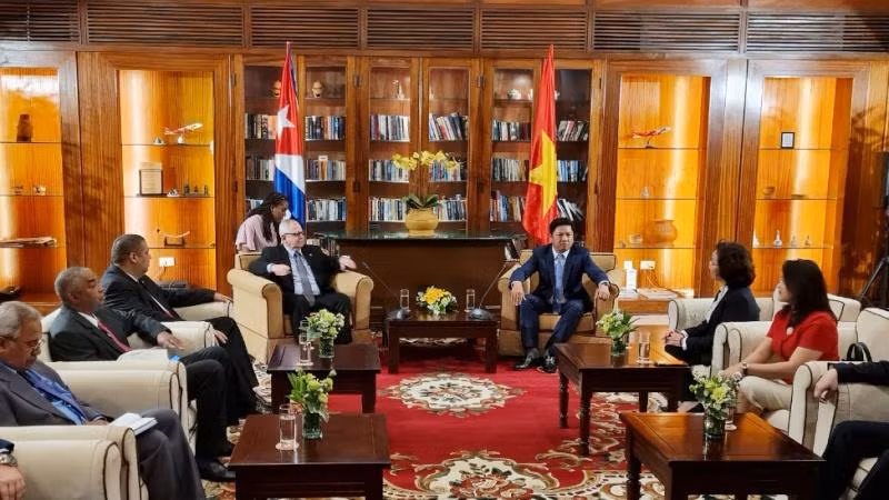 Buổi tiếp đồng chí Homero Acosta Álvarez, Ủy viên Trung ương Đảng, Tổng Thư ký Quốc hội và Hội đồng Nhà nước Cuba cùng Đoàn công tác.