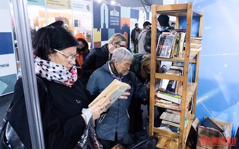 Nhu cầu về sách ở Nga rất lớn. (ẢNH: THANH THẾ)