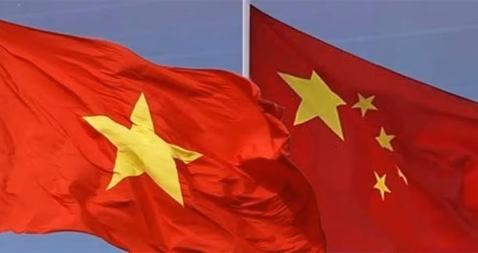 Lãnh đạo Đảng và Nhà nước Việt Nam gửi điện mừng kỷ niệm 74 năm Ngày thiết lập quan hệ ngoại giao giữa Việt Nam và Trung Quốc