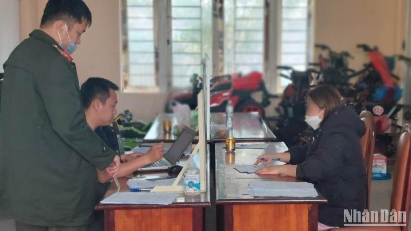 Bị can Lê Thị Bích Hoàng tại cơ quan công an.