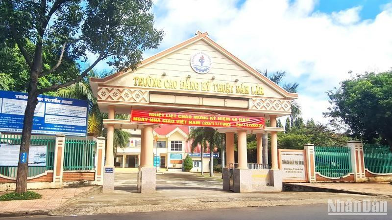 Trường cao đẳng Kỹ thuật Đắk Lắk, nơi xảy ra sai phạm.
