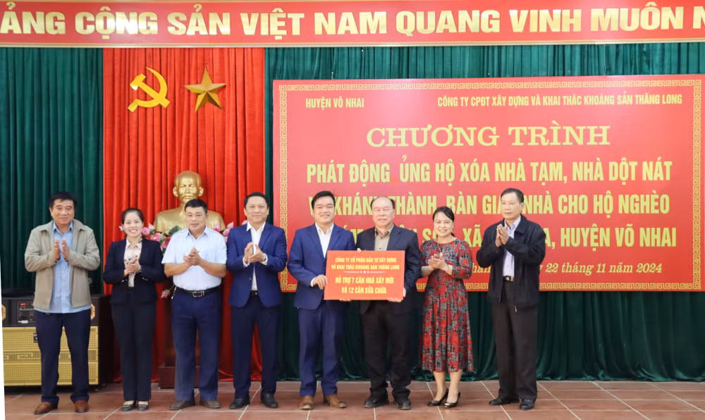 Việc xóa nhà tạm, nhà dột nát trên địa bàn tỉnh Thái Nguyên được sự ủng hộ của nhiều doanh nghiệp.