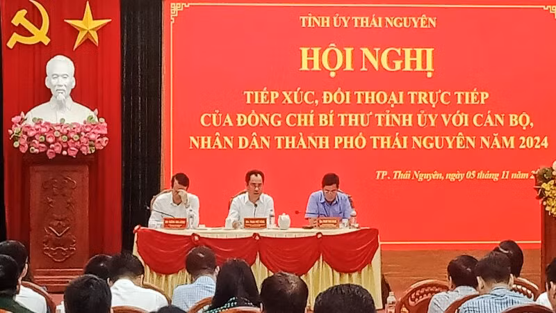 Buổi đối thoại cởi mở, thẳng thắn, chân tình giữa Bí thư Tỉnh ủy Thái Nguyên với cán bộ, nhân dân trên địa bàn thành phố Thái Nguyên.