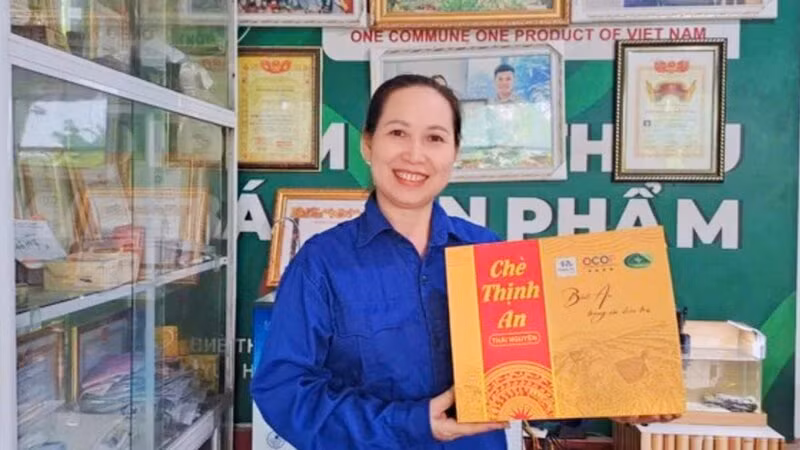 Chị Vũ Thị Thanh Hảo với thương hiệu Chè Thịnh An.