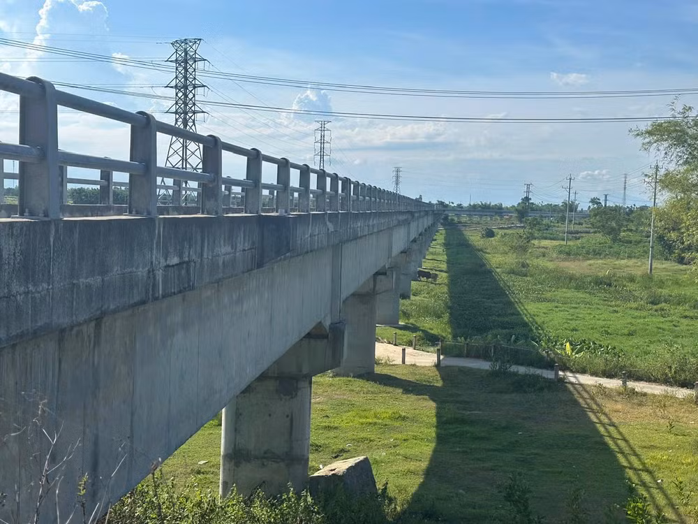 Kênh N30 Cầu Máng ở huyện Phú Ninh, tỉnh Quảng Nam đảm bảo cung cấp nước tưới 1.800 ha đất thường xuyên bị nhiễm mặn.