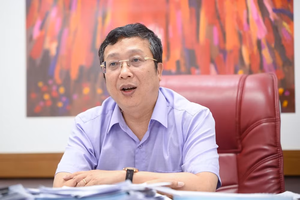 Ông Hoàng Trung giữ chức Thứ trưởng Nông nghiệp và Phát triển nông thôn.