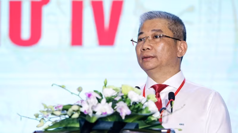 Đồng chí Nguyễn Tiến Hải, Bí thư Đảng ủy, Chủ tịch HĐQT Bảo hiểm Agribank phát biểu khai mạc Đại hội.