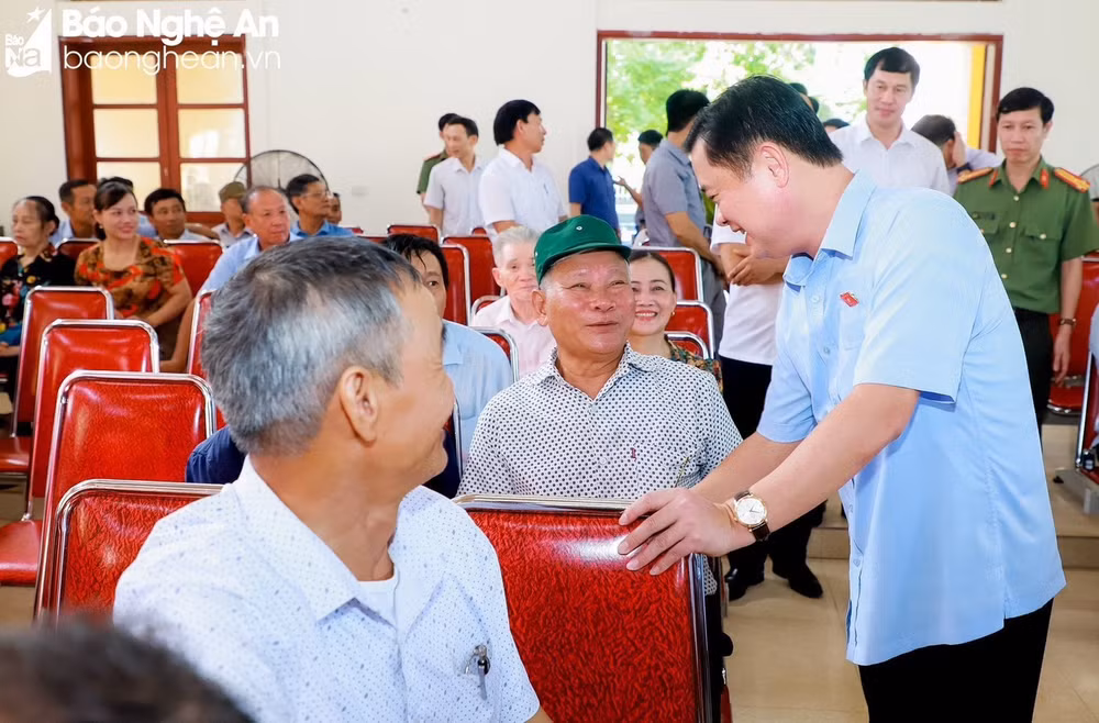 Lãnh đạo tỉnh Nghệ An tổ chức tốt các cuộc tiếp xúc cử tri để lắng nghe ý kiến, tâm tư, nguyện vọng của người dân.