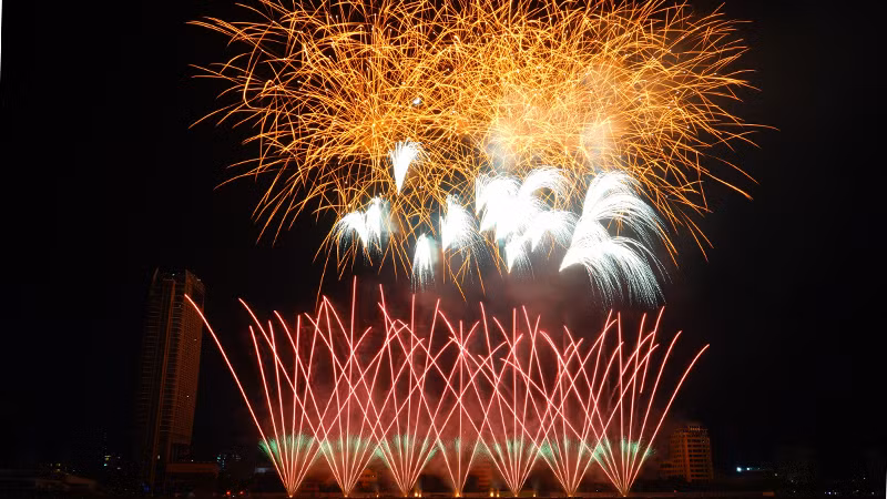 Chúng tôi mong muốn truyền tải được những nét văn hóa đặc sắc của các nước Đông Nam Á như Việt Nam, Hàn Quốc tới khán giả - ông Jaroslaw Suzdalewicz, Đội trưởng pháo hoa Ba Lan chia sẻ.