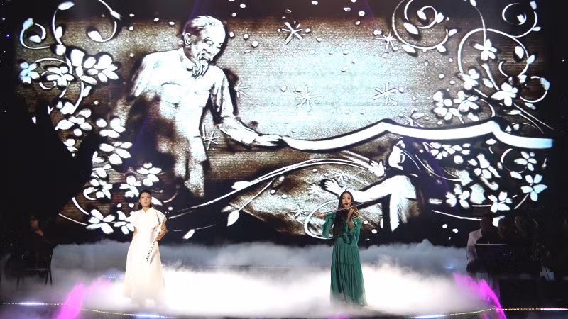 Mang đến cho khán giả nhiều cung bậc cảm xúc xen lẫn tự hào.