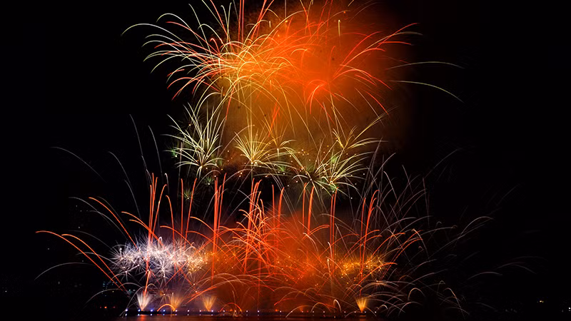 Đội Australia mở màn đêm thi thứ 3.