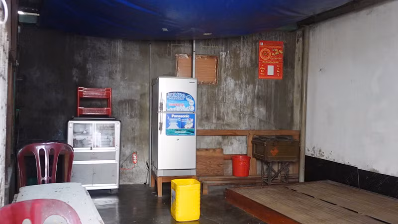 Hiện trạng ngôi nhà ông Hùng đang ở trước khi tháo dỡ.