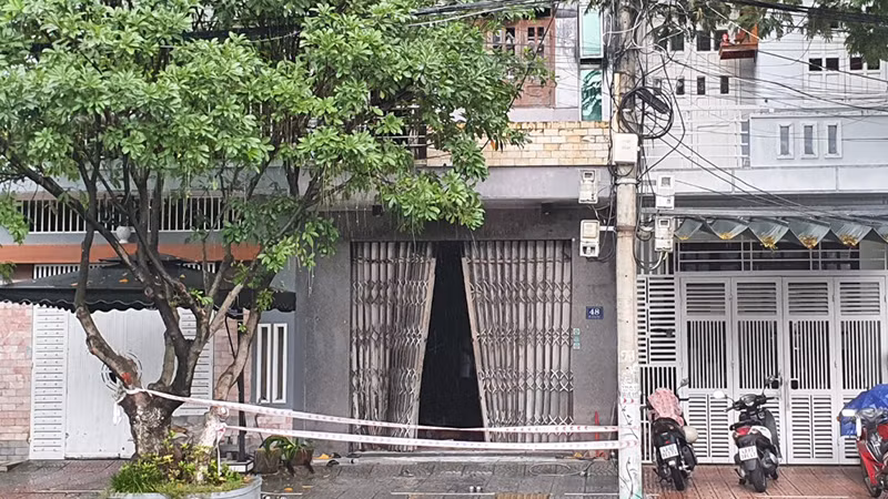 Ngôi nhà xảy ra vụ cháy.