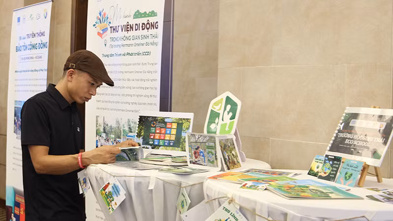 Triển lãm câu chuyện các dự án, sáng kiến đã được thực hiện.