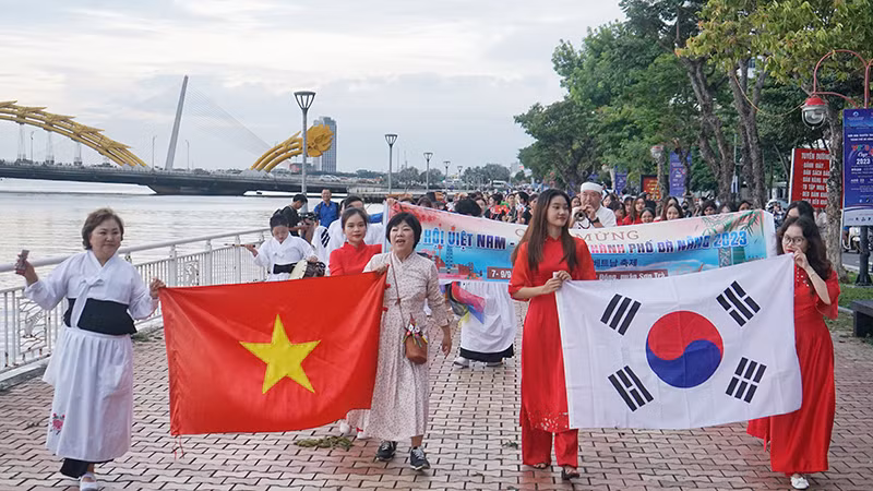 Giao thoa văn hóa Việt Nam-Hàn Quốc.