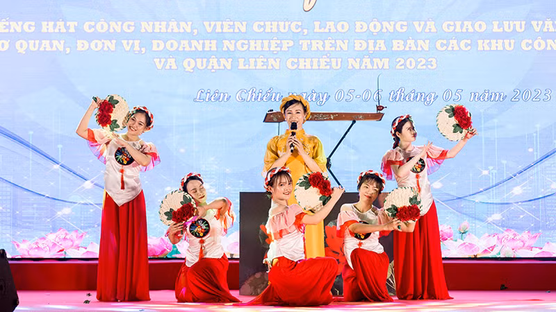 Năng nổ tham gia nhiều hoạt động công đoàn.