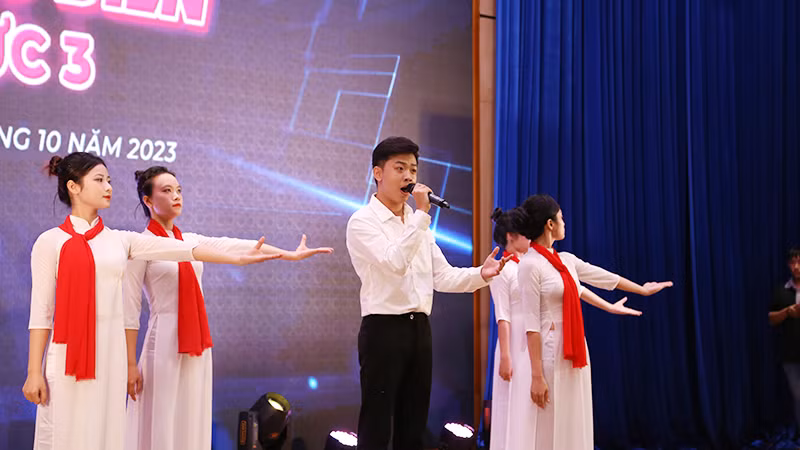 Tiết mục biểu diễn của sinh viên.