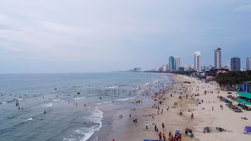 Với lợi thế về biển, các địa phương vùng Bắc Trung Bộ và duyên hải Trung Bộ đều đang tập trung phát triển kinh tế biển.