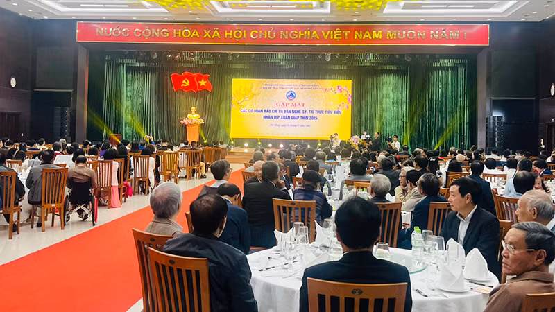 Toàn cảnh buổi gặp mặt.