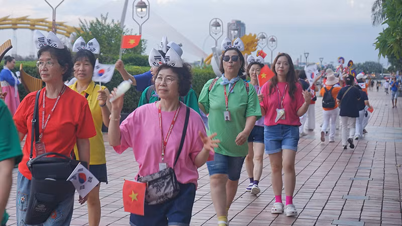 Chương trình nhằm chào mừng Lễ hội Việt Nam-Hàn Quốc.