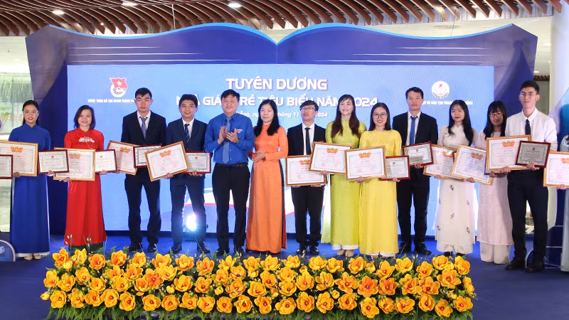 Các “Nhà giáo trẻ tiêu biểu” cấp thành phố năm 2024.