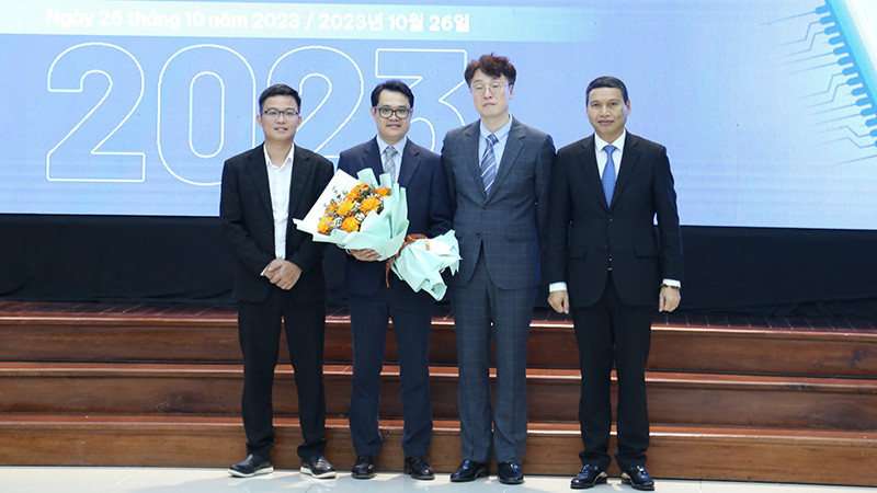 Ra mắt Trung tâm trí tuệ nhân tạo Việt-Hàn tại Đà Nẵng.