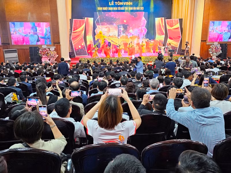 Quang cảnh buổi lễ.